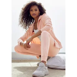 H.I.S Kapuzensweatjacke, Mit Seitlichem Piping Und Kleiner Markenstickerei -Angebote Bade Fein Store 1be22de2fc24ab16307498946f642ca2