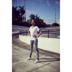 LASCANA ACTIVE Funktionsshirt »Digital Mauve«, 2 In 1 T-Shirt Im Layer-Design -Angebote Bade Fein Store 69bff9efab79b93c93fb47eac872e965