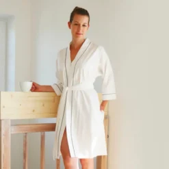 Freundin Home Collection Morgenmantel »Satin«, In Edler Seidenoptik